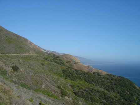 pacific coast highway along the big sur mountainside